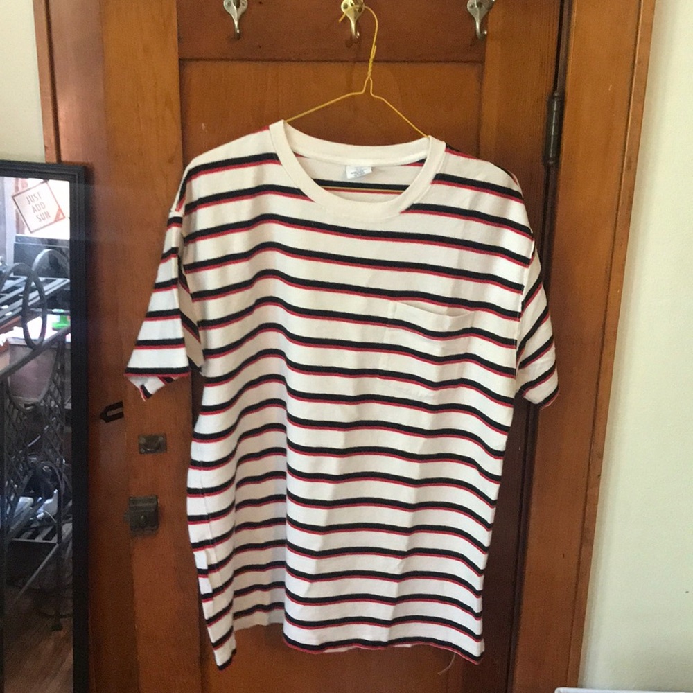 Urban Outfitters T-Shirt (Size Medium